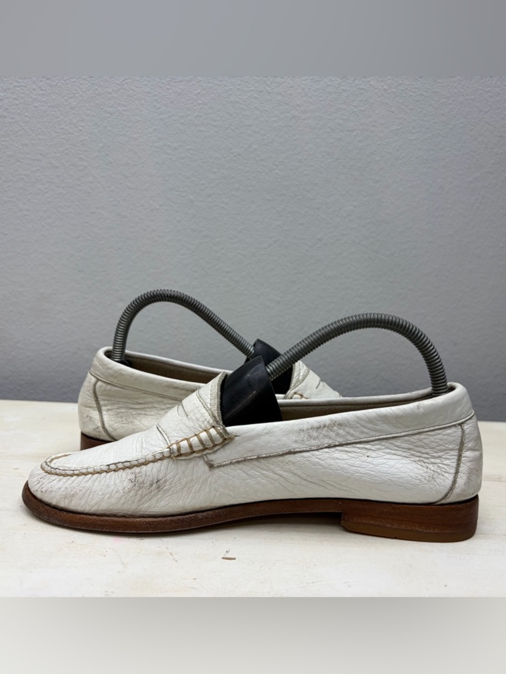 G.H. Bass & Co. Weejuns white leather penny loafers Size 8.5 - Picture 2 of 7